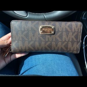 Michael Kors Wallet.